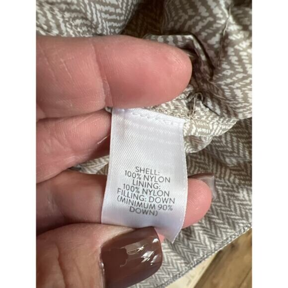 J. Jill size small lightweight down vest beige & white - Picture 4 of 4